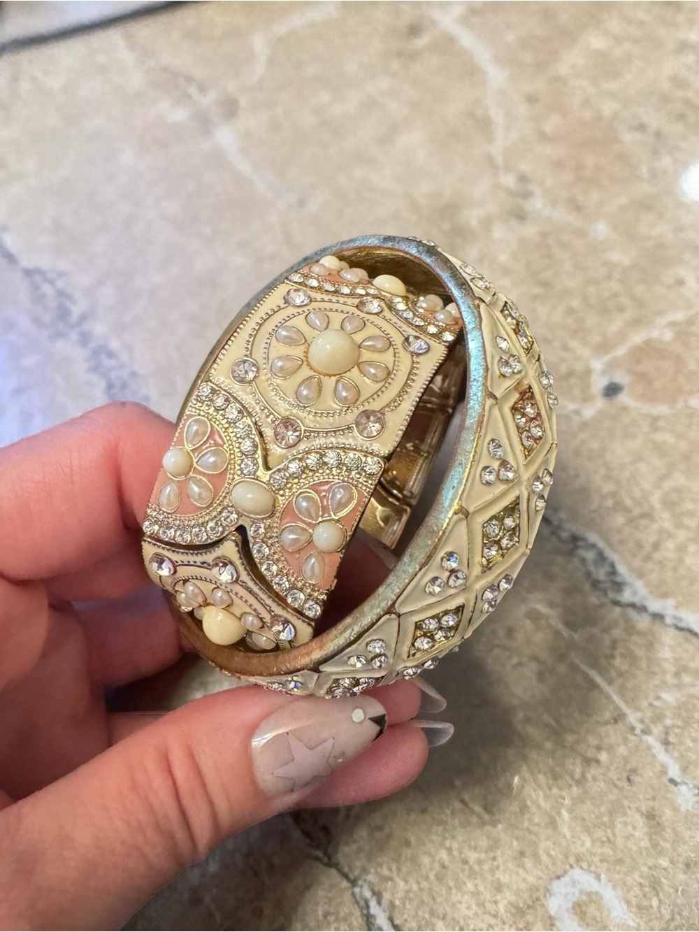 Ornate Vintage Cream & Gold Floral Bangle Bracelets